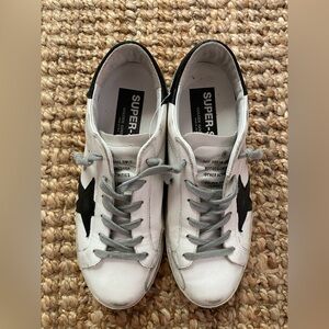 Golden Goose Sneakers